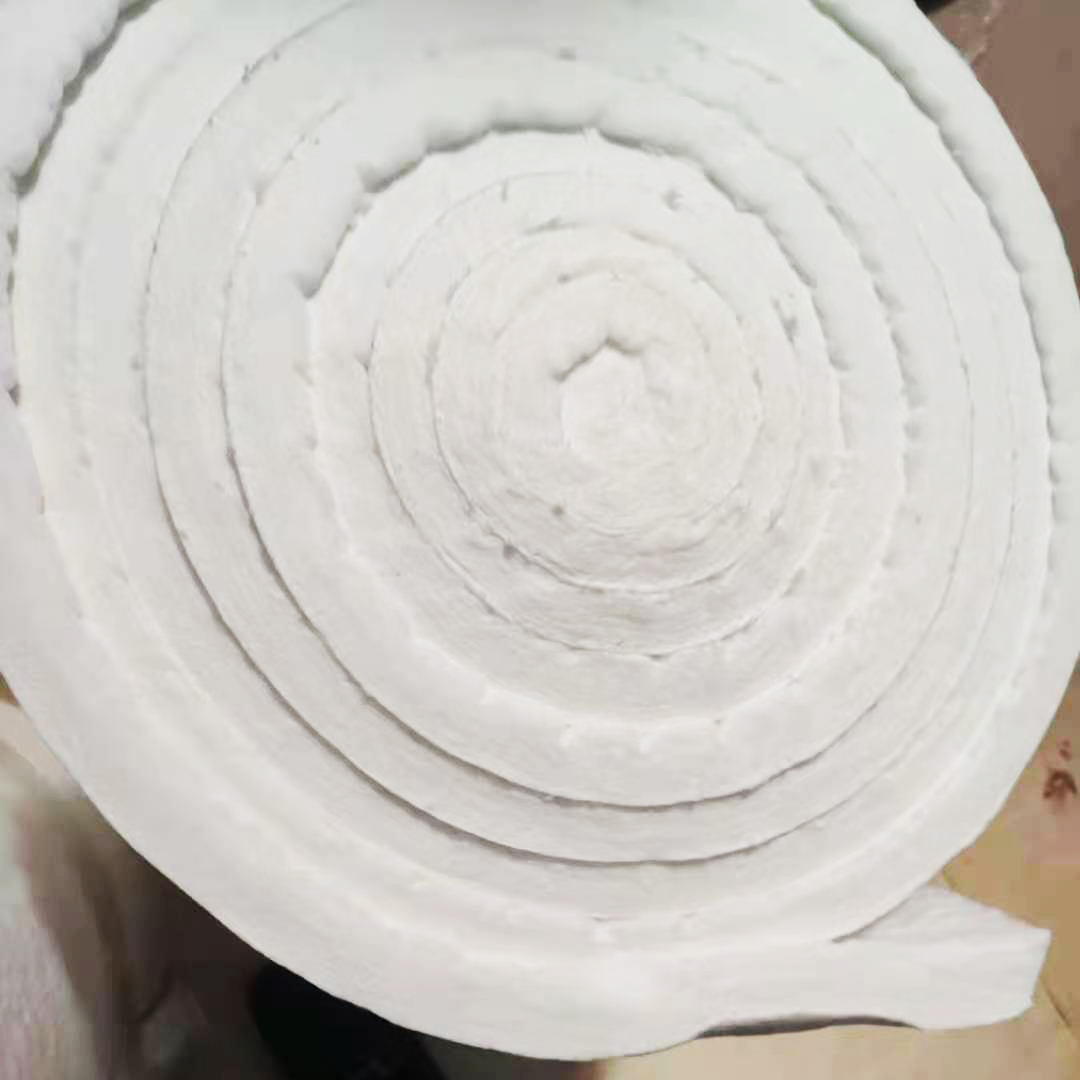 半標(biāo)陶瓷纖維毯硅酸鋁纖維氈廠家出貨中